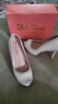 De Blossom Collection Pearl Rhinestone Peep-Toe Heels