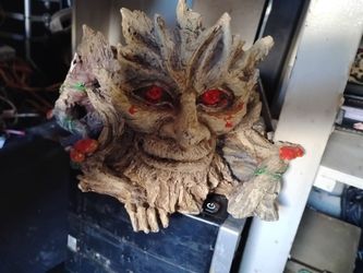 Elder tree ashtray
