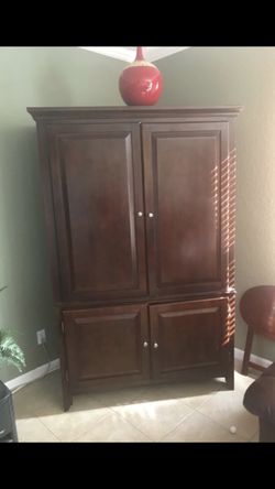 ARMOIRE FOR SALE MUST GOOD BRAND NEW