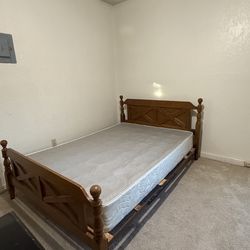 Full Size Bed Asking 120$ (mattress Included If Needed)