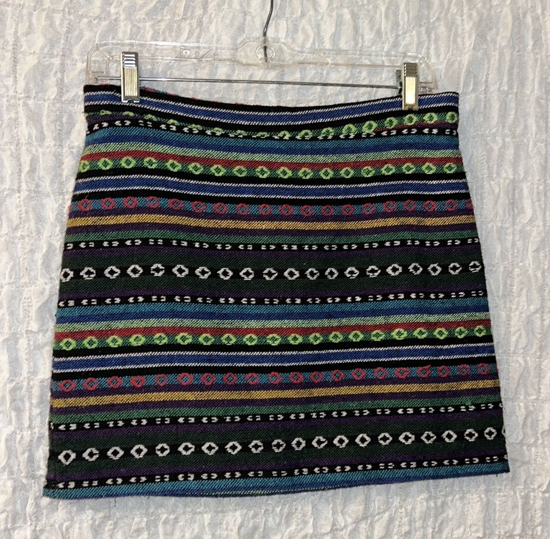 Double Zero: Short Zippered Skirt, Size: Medium
