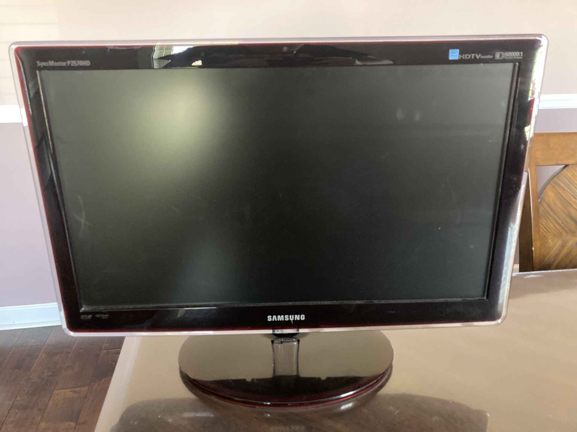 Samsung P2570HD 24.6” Touch of Color Widescreen LCD HDTV Display