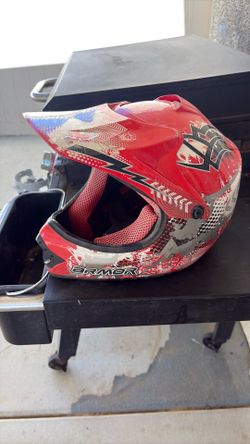 Armor riding helmet size small
