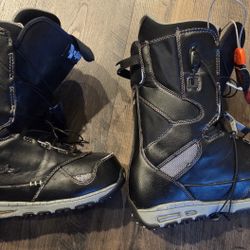 Men's Burton Ruler Snowboard Boots Size 8.5. 