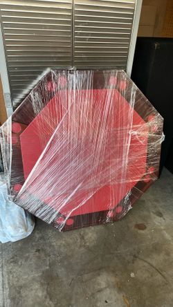 Poker table