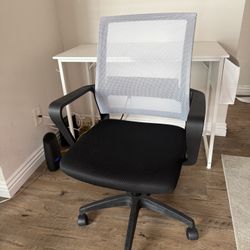 Black and White Computer Chair