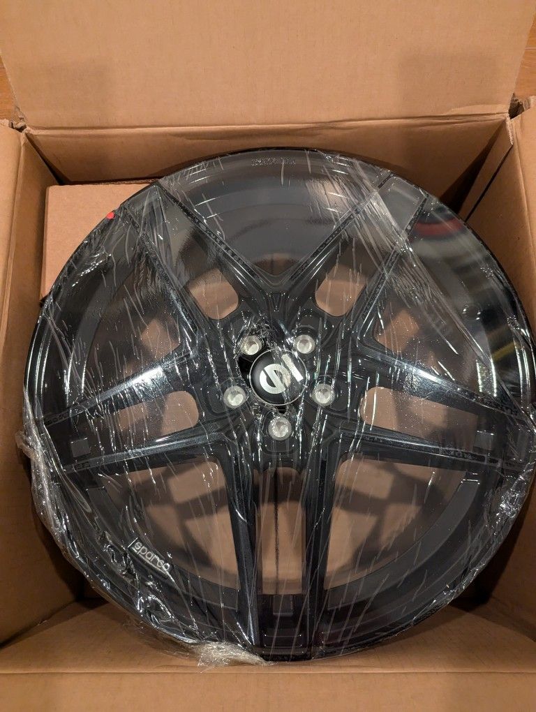 1 (ONE) Sparco Record 18" Wheel/Rim (18x8 5-100 ET45)