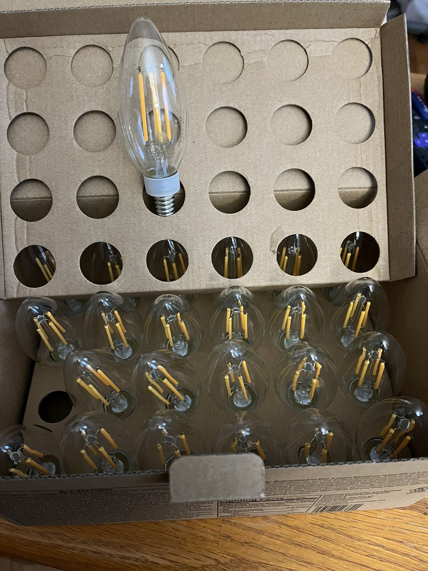 24 Decorative Candle, 60 Watt Led Bulbs, Chandelier