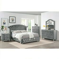 EACH Item SOLD SEPARATELY Glam Bed Grey Velvet Crystal Tufted Nailhead Trim Comes In Queen $780 Eastern King & Cal King $860 Financing Available 