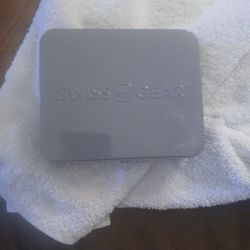 Swiss Gear Box Grey Tin 