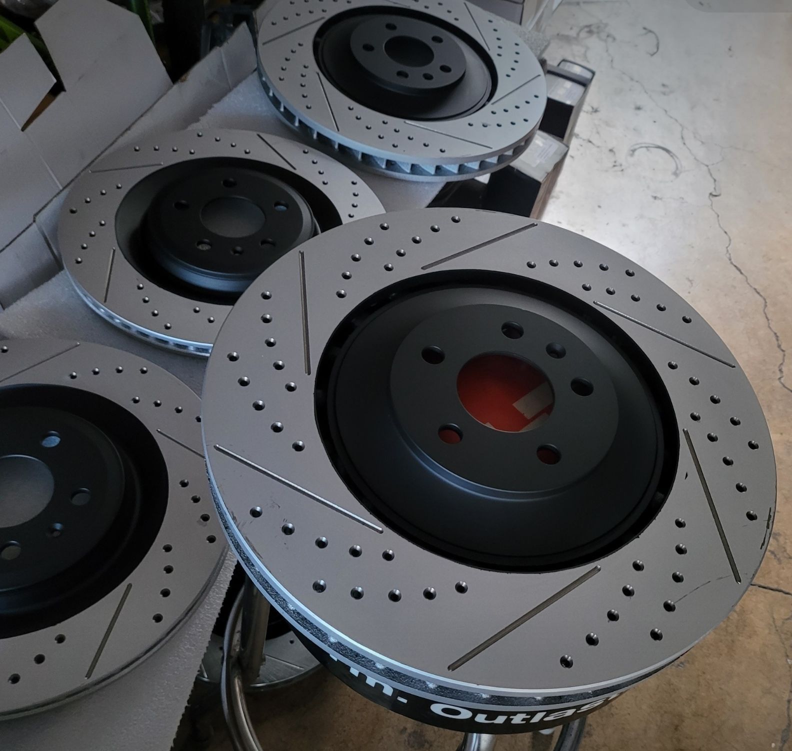 Drill Slot Rotors Audi BMW Cadillac Dodge Chevrolet Ford Toyota Honda Lexus Infiniti Range Rover Hyundai Kia brakes Rotors frenos rotores