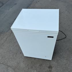 Deep Chest Freezer 30 Day Warranty/free Local Delivery