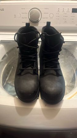 Sketchers slip resistant boots