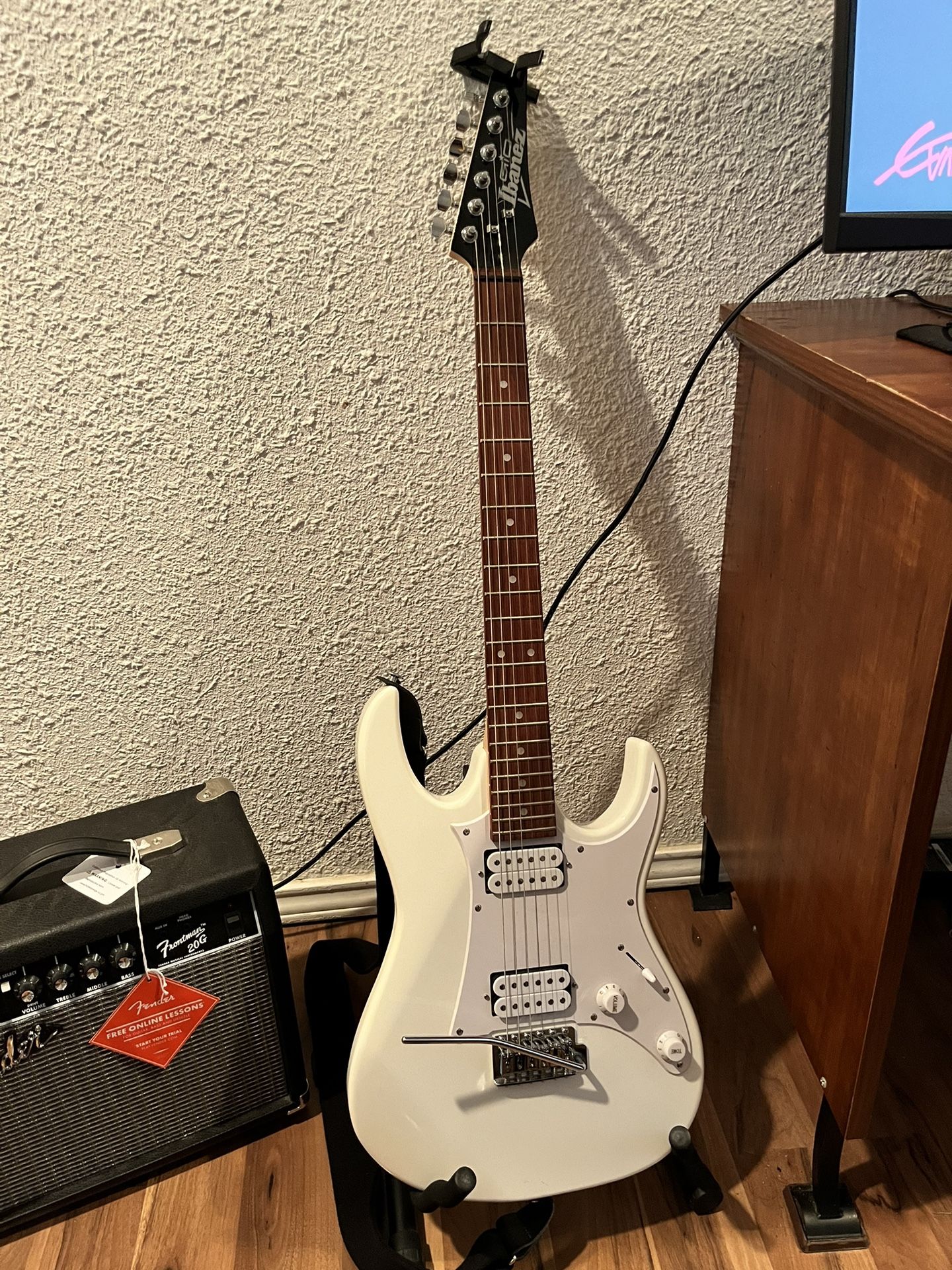 Ibanez Electric Guitar Bundle 