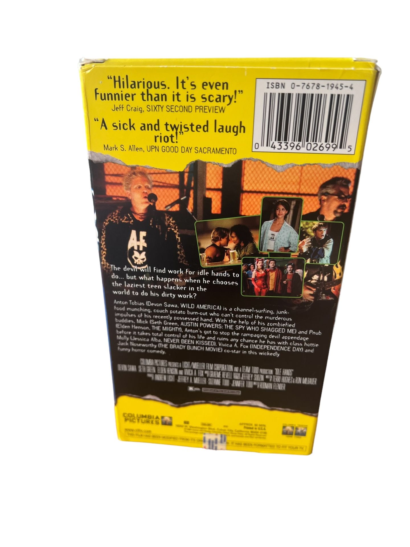 Idle Hands (VHS, 1999, Close Captioned) Horror Rated R Columbia