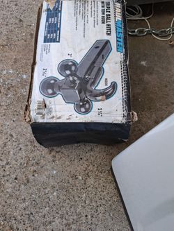 Haul Master triple ball hitch with tow hook
