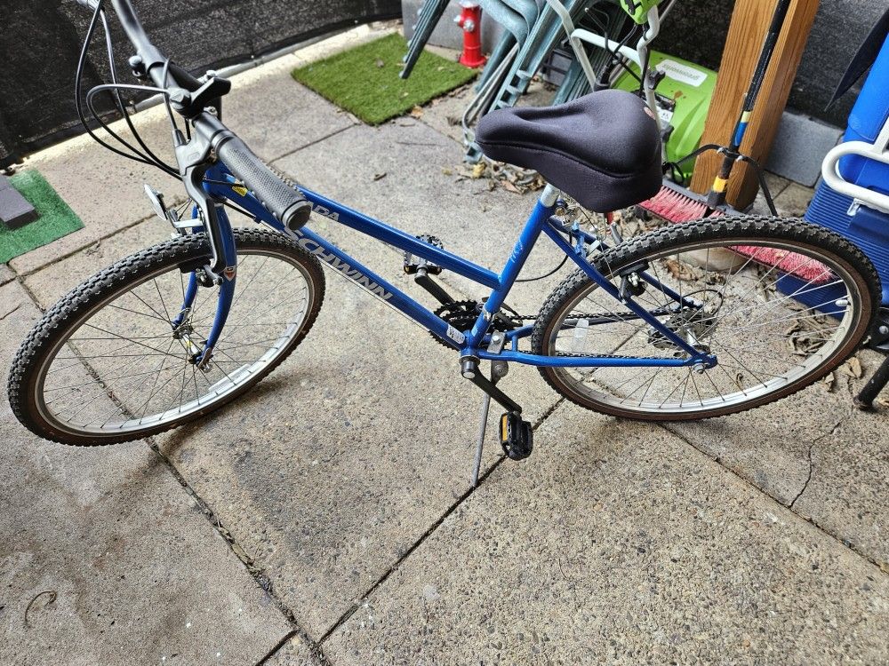 Schwinn Mirada Woman's Bike