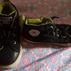 Boy Converse Shoes Size 9s Good Condition $8.00.