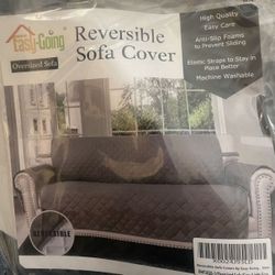 2- OVERSIZED SOFA AND LOVESEAT REVERSIBLE COUCH COVERS