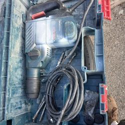 Bosch Hammer Drill,  Used But A Lot Of Time In Storage 