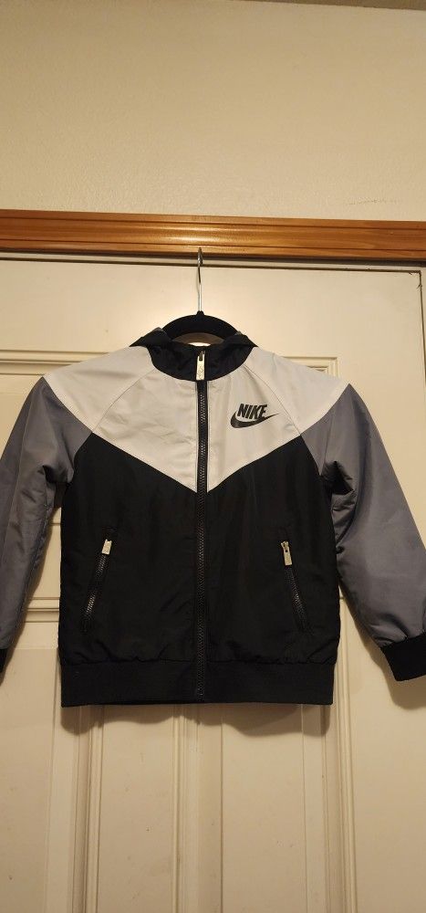 nike windbreaker