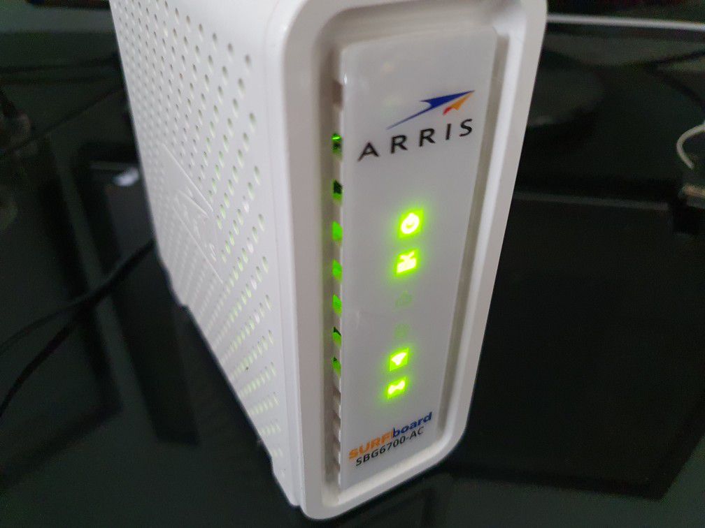 Arris Surfboard SB6700-AC (Motorola) Cable Modem for Comcast and Others. Retails $120