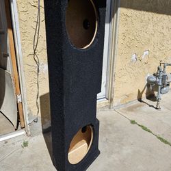 12" DuaL JL TW3 SUB BOX FITS
CHEVY/ GMC CREW-CAB
2019-2022 OR 2019-2020 GMC/
CHEVY EXT-CAB 65$