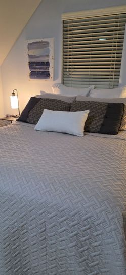 Queen Tan/ Taupe Waffle Style Comforter With Two Shams