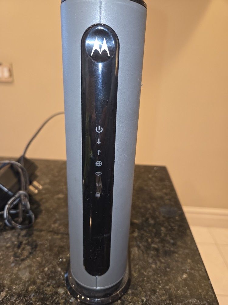 Motorola MG7700 Modem WiFi Router Combo with Power Boost