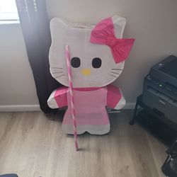 Hello Kitty Piñata