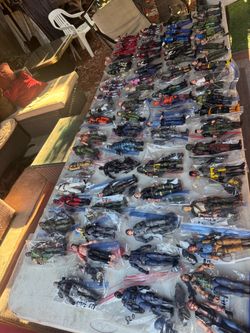GI Joe action figures (various)