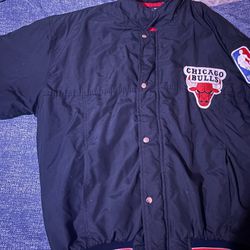 SportsPro Chicago Bulls Starter Jacket (L)