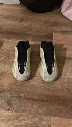 Yeezy 300s