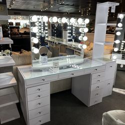 White Vanity Table & Mirror With Bluetooth 
