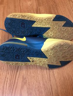 kd 6 gold and blue