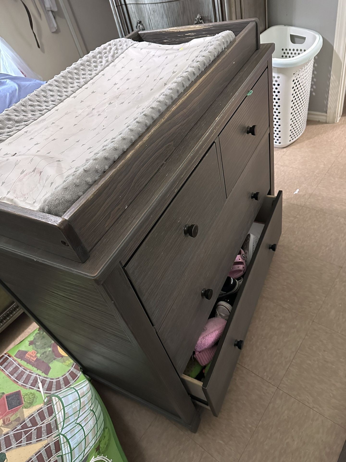 Dresser/changing Table