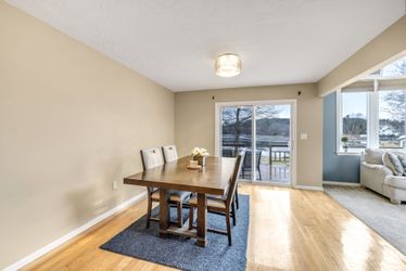 Dining Table (Extendable)