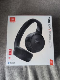 Black JBL Tune 520BT wireless on-ear headphones