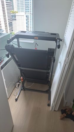 FREE Standing desk treadmill