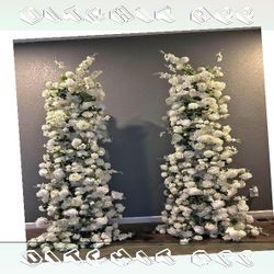 Beautiful Wedding Decor With Lovely Floral Creations school current