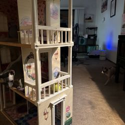Dolls House 