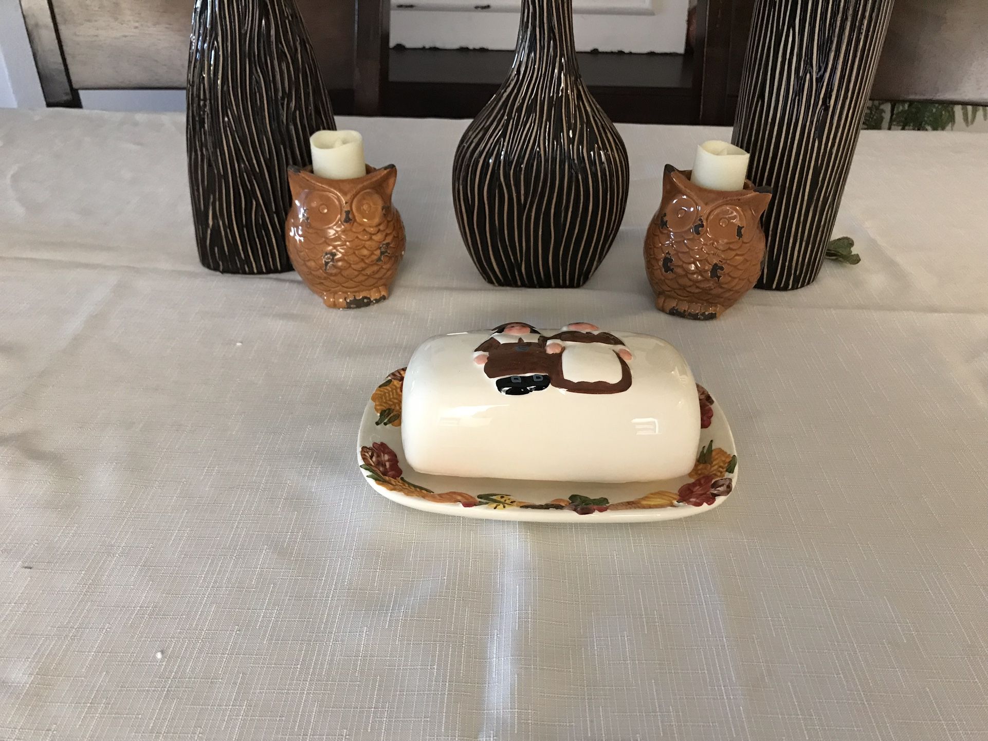 Publix Thanksgiving Pilgrims butter dish set