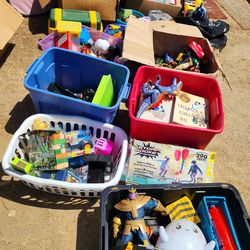 Lot of 200+ Toys Figures Accessories & Nearly 400 Crazy Straws