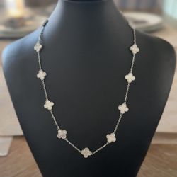 Sterling Silver Clover Necklace ✨