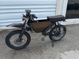 Onyx RCR Electric Bike (No Battery/Charger) - For Parts or Repair