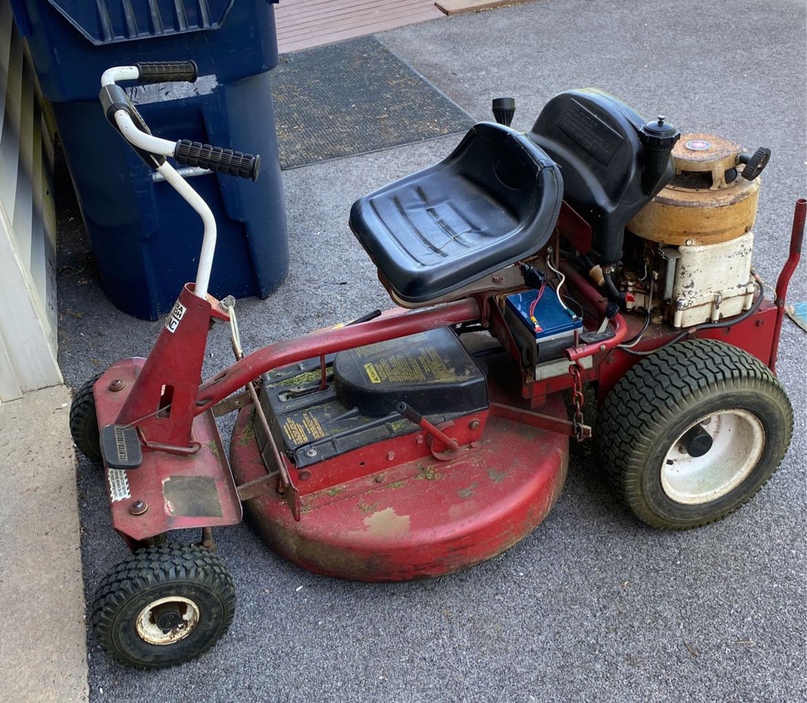 Snapper Riding Mower With Mulching Deck