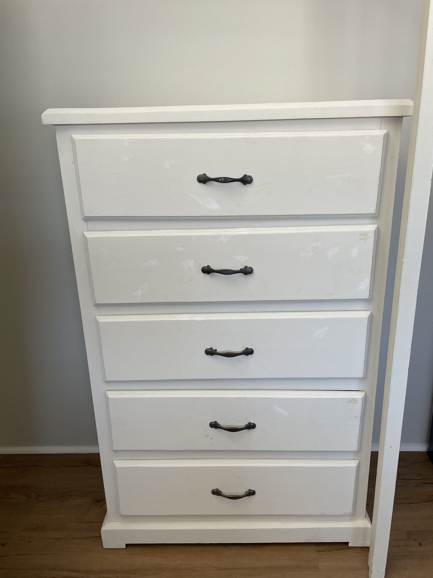 Real Wood Dresser White with 5 Drawers 