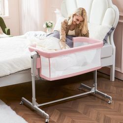 New-Baby Bassinet Bedside Sleeper, 3-in-1 Rocking Bassinet with Wheels, 6-Height Adjustable Crib with Breathable Mesh, Soft Mattress for Newborns & In
