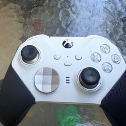Xbox Elite Wireless Controller Series 2 (Model 1797)  