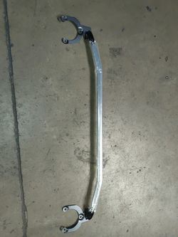 08-13 Toyota Corolla Front Strut Brace